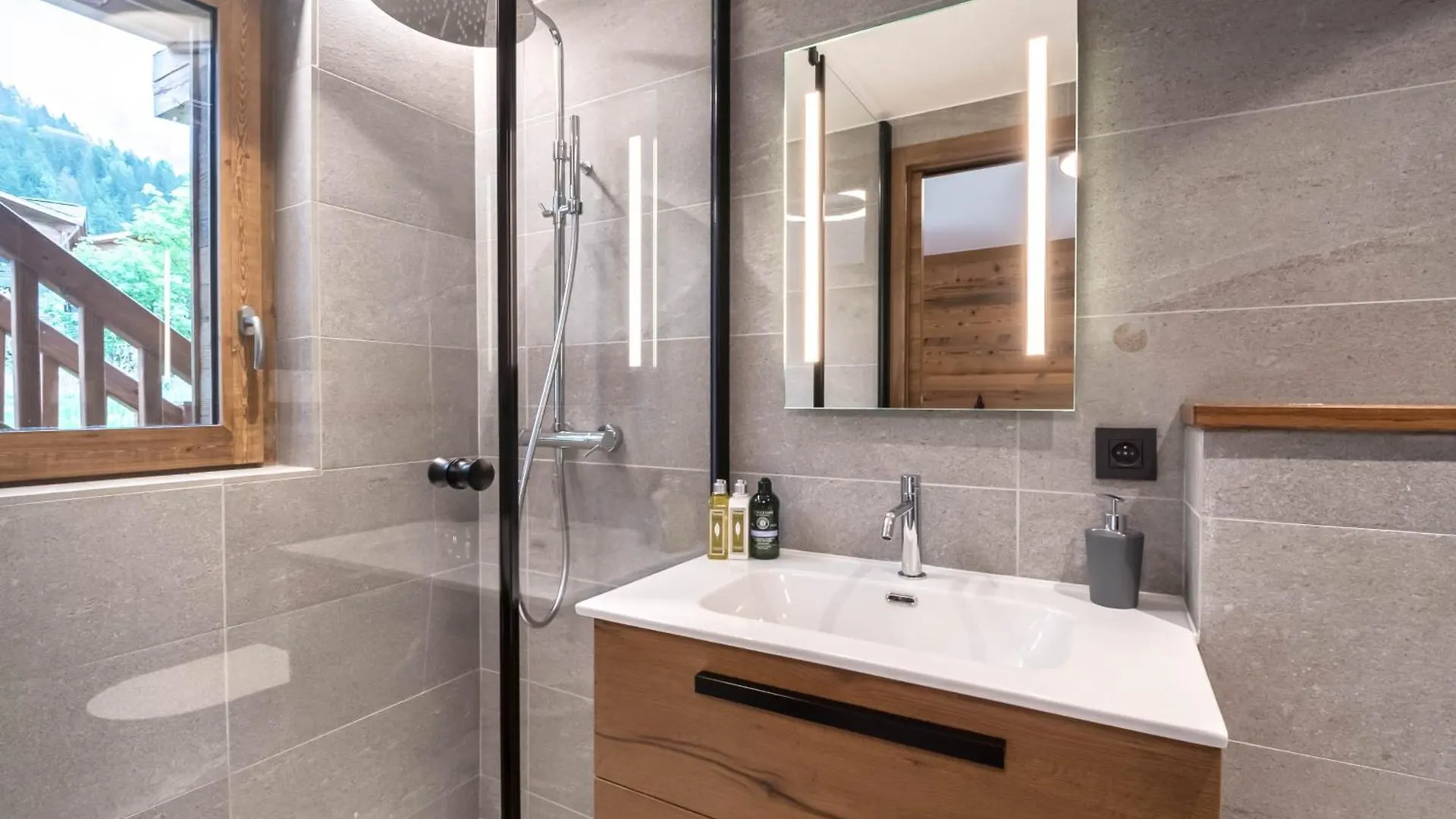Chalets Asa 426 M2 Chamonix Mont Blanc