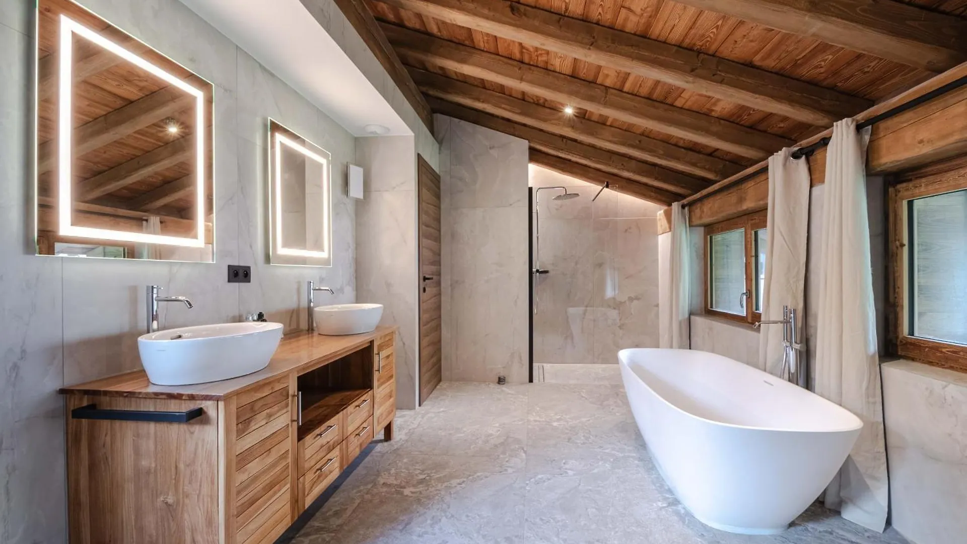Chalets Asa 426 M2 Chamonix Mont Blanc